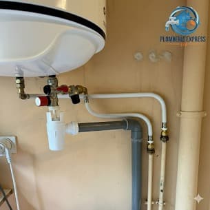 Installation chauffe-eau avec raccordements propres